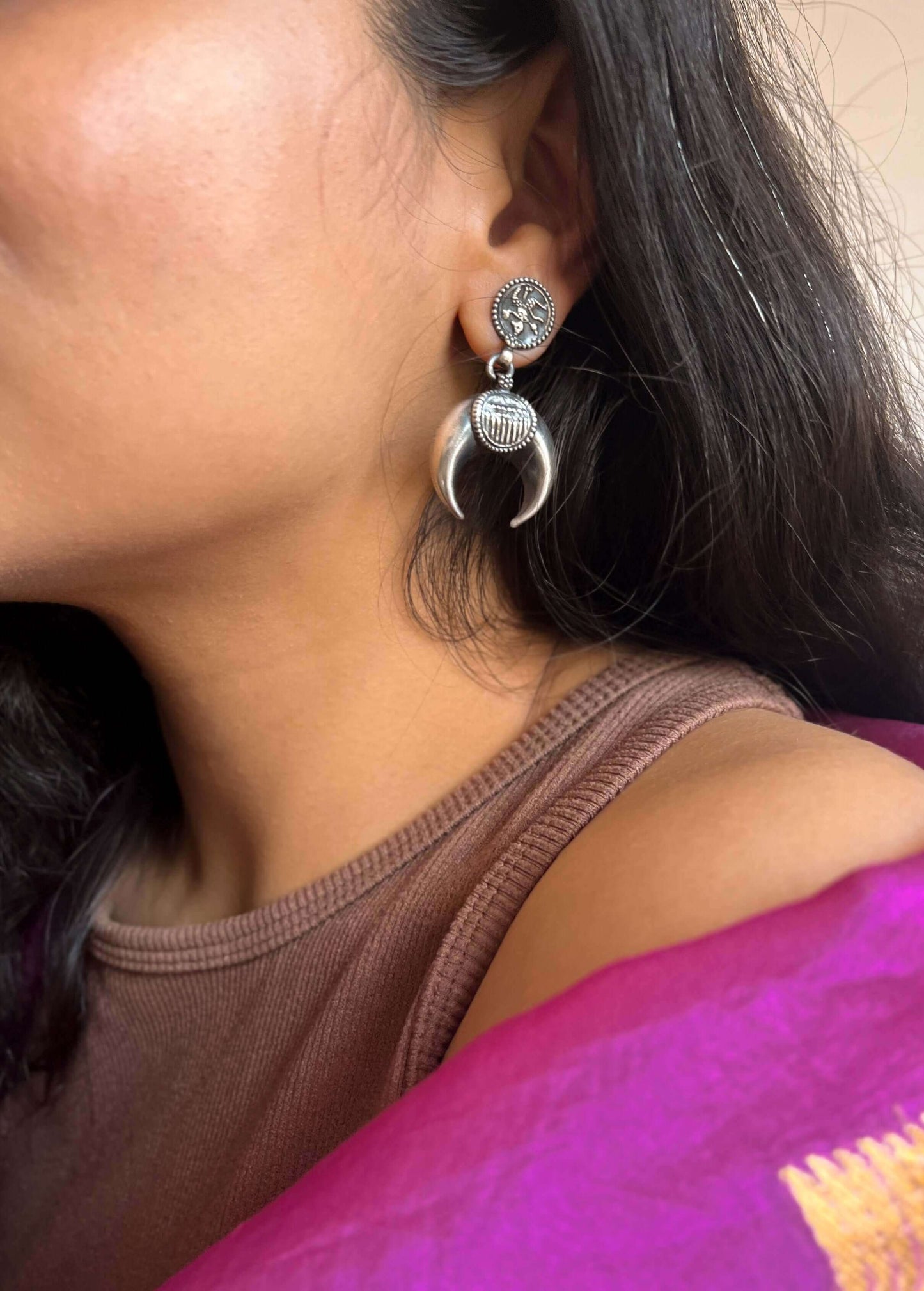 Kairavi oxidised silver crescent moon earring