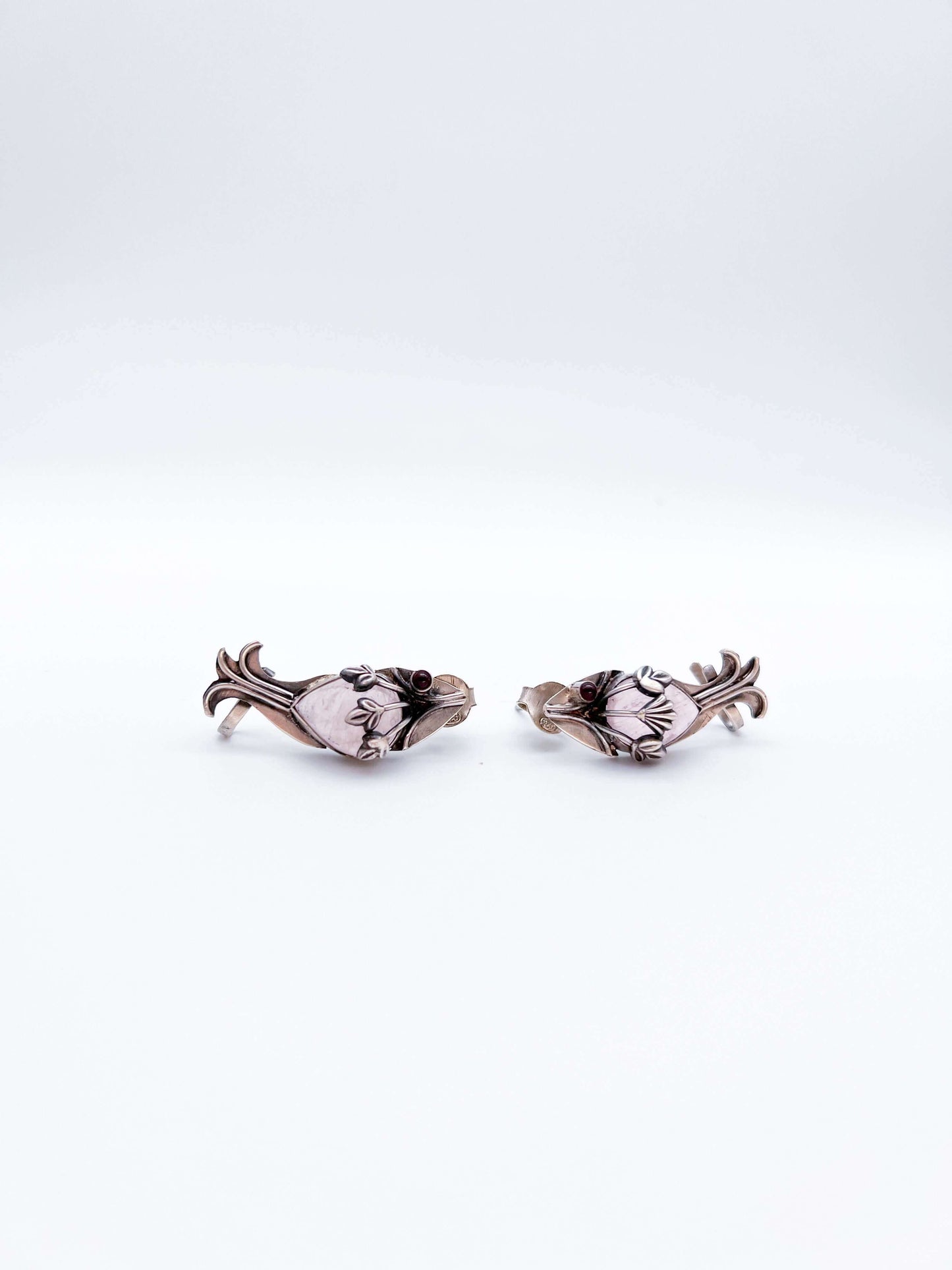Leher fish motif ear studs with pink opal