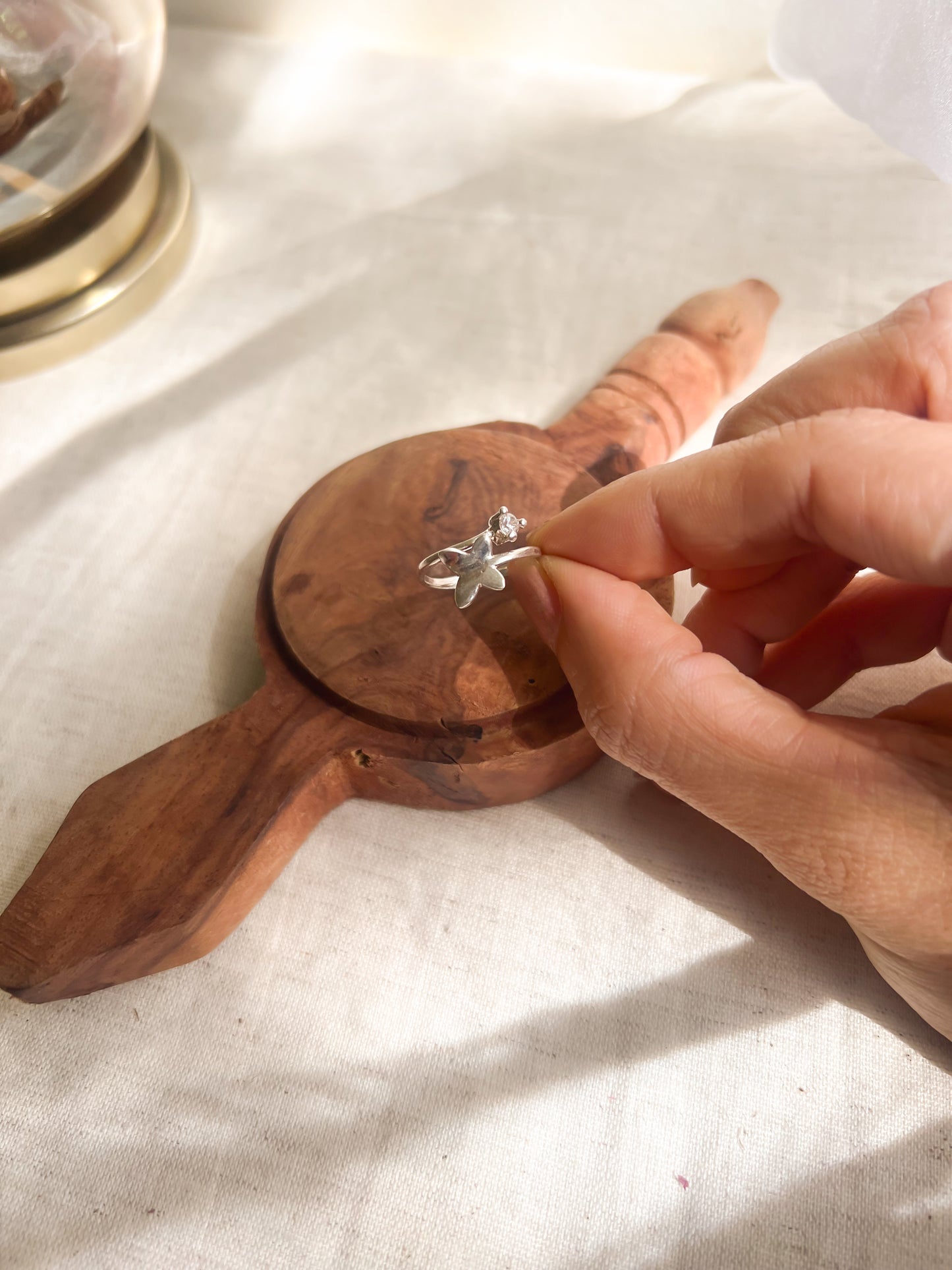 Aparajita silver ring with zircon (adjustable)