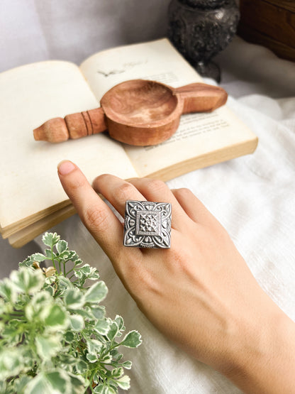 Chausar oxidised silver ring (adjustable)