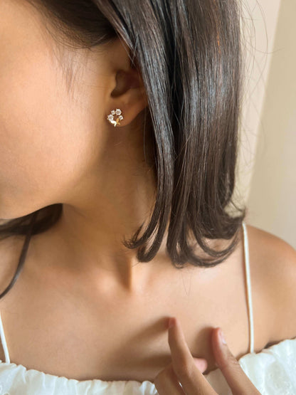 Zarah mini silver studs in gold plating with zircons