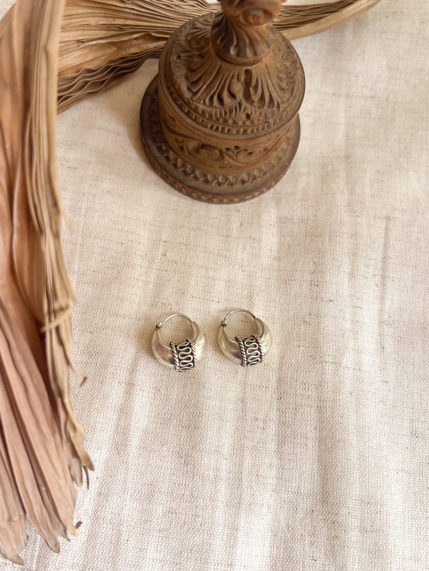Ardha silver bali with decorative detail (2 sizes)