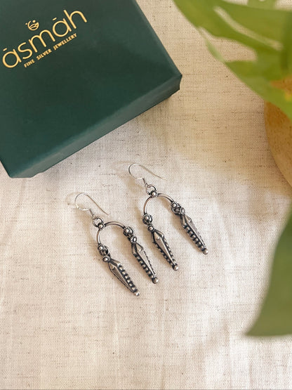 Arka fish hooks in oxidised silver