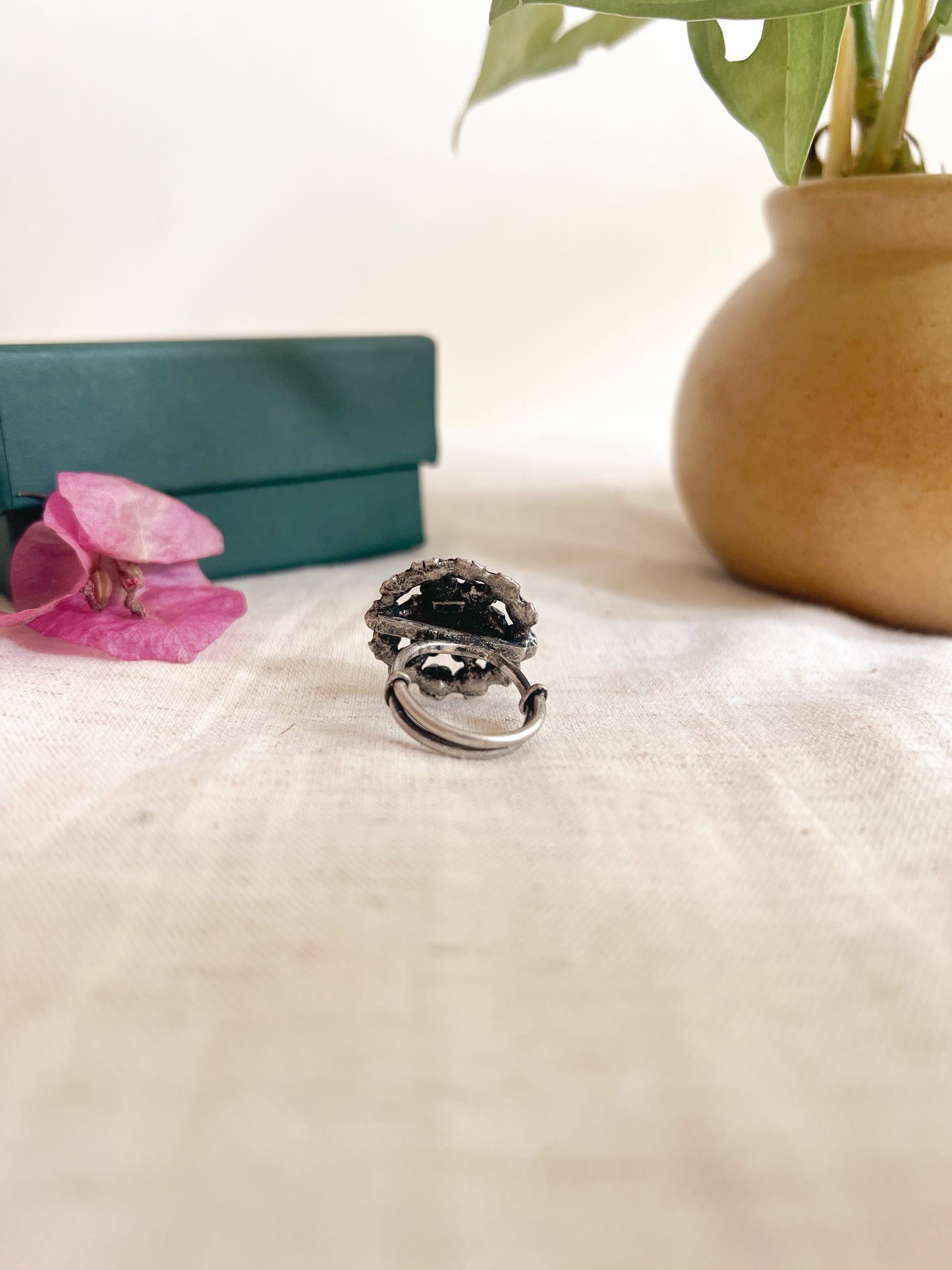 Guldasta ring in sterling silver (adjustable)
