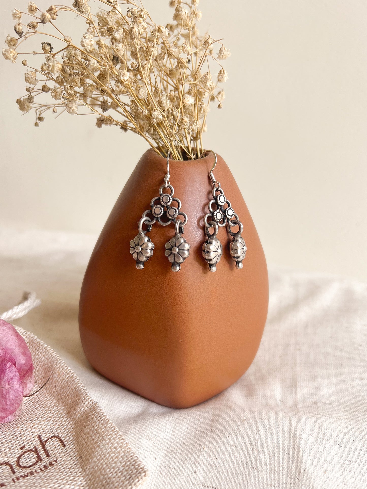 Hoor fish hooks earring in oxidised silver