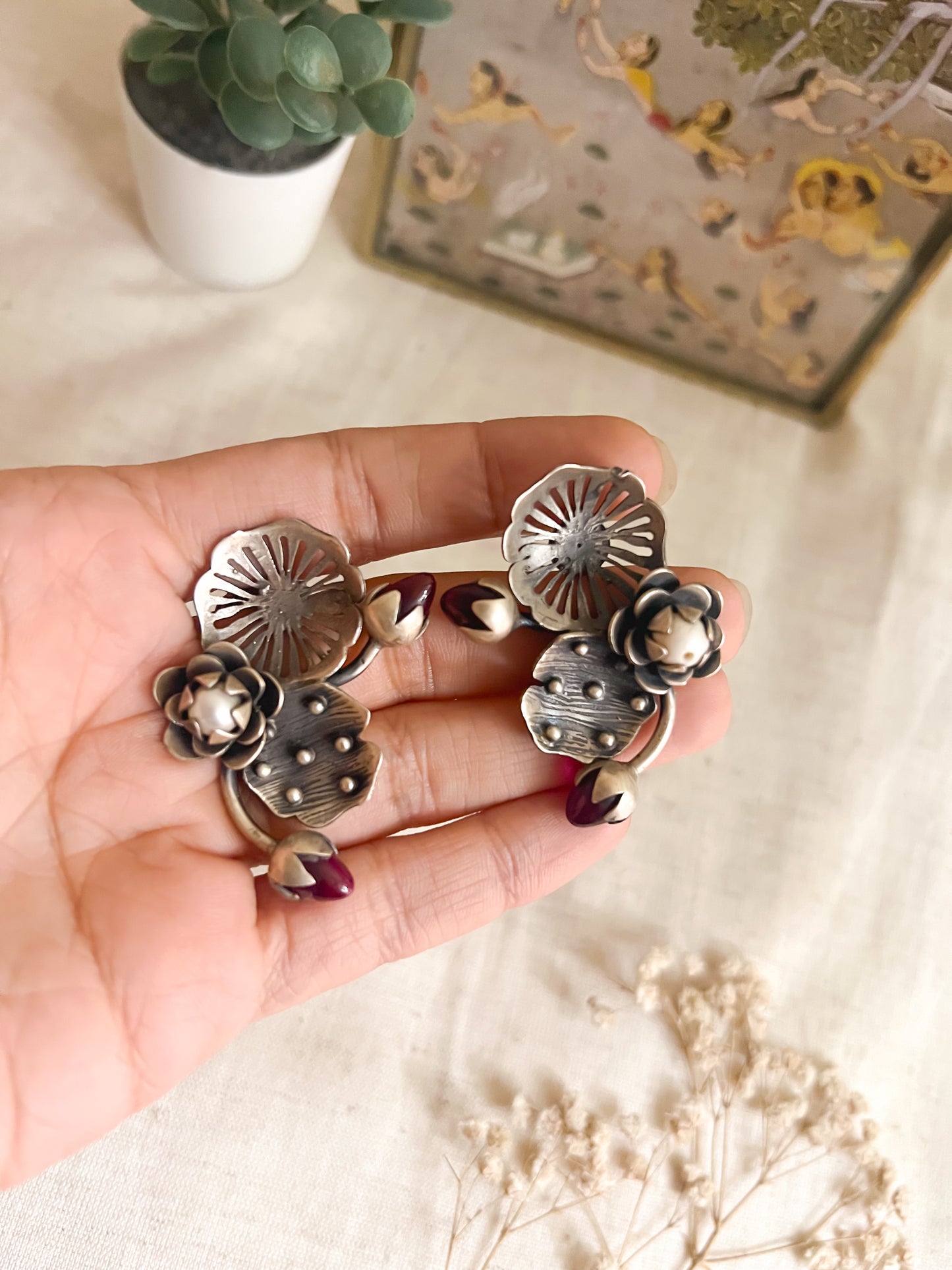 Vanya oxidised silver earring with ruby stone