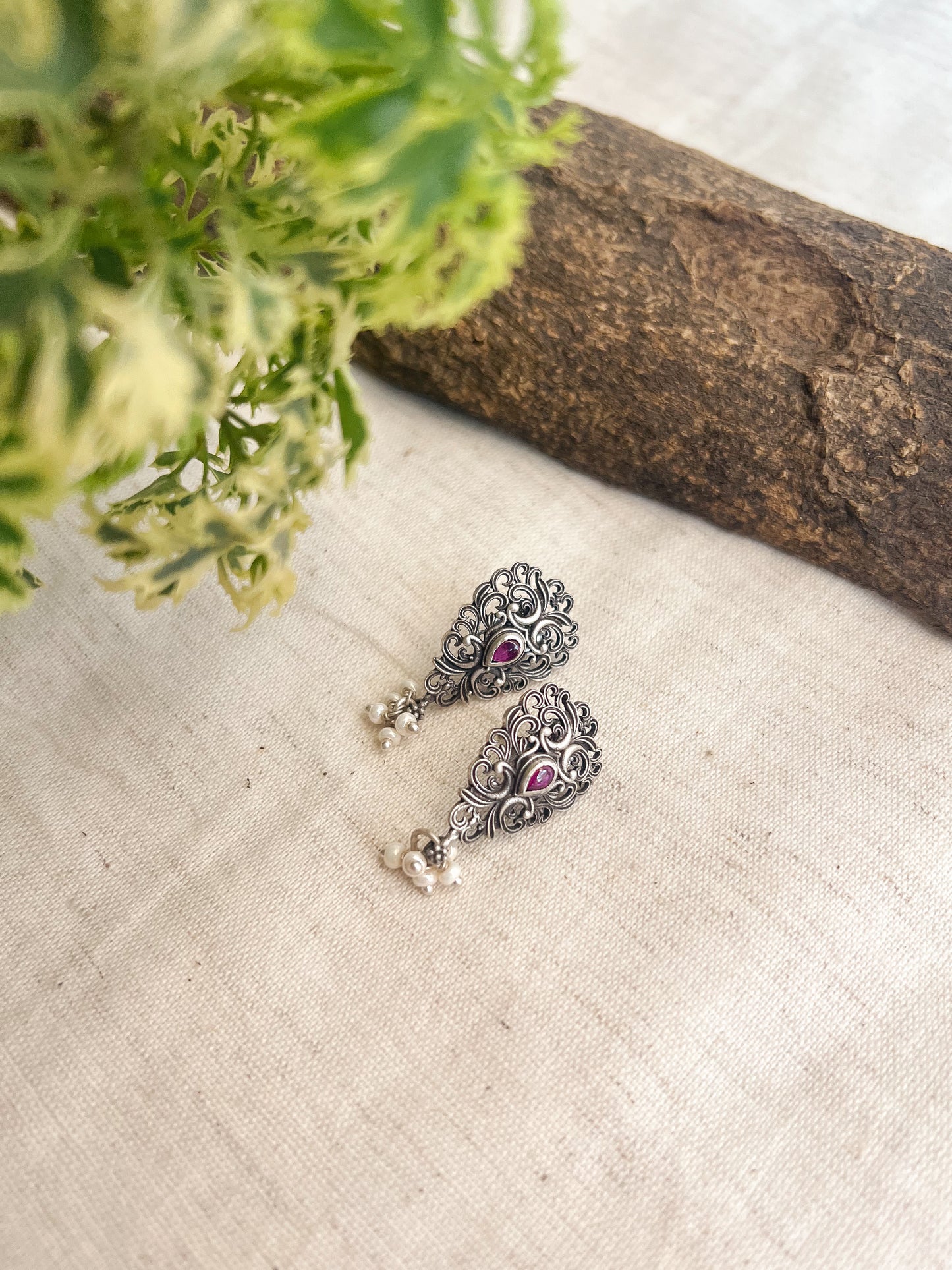 Lasya delicate studs in sterling silver with cluster pearl