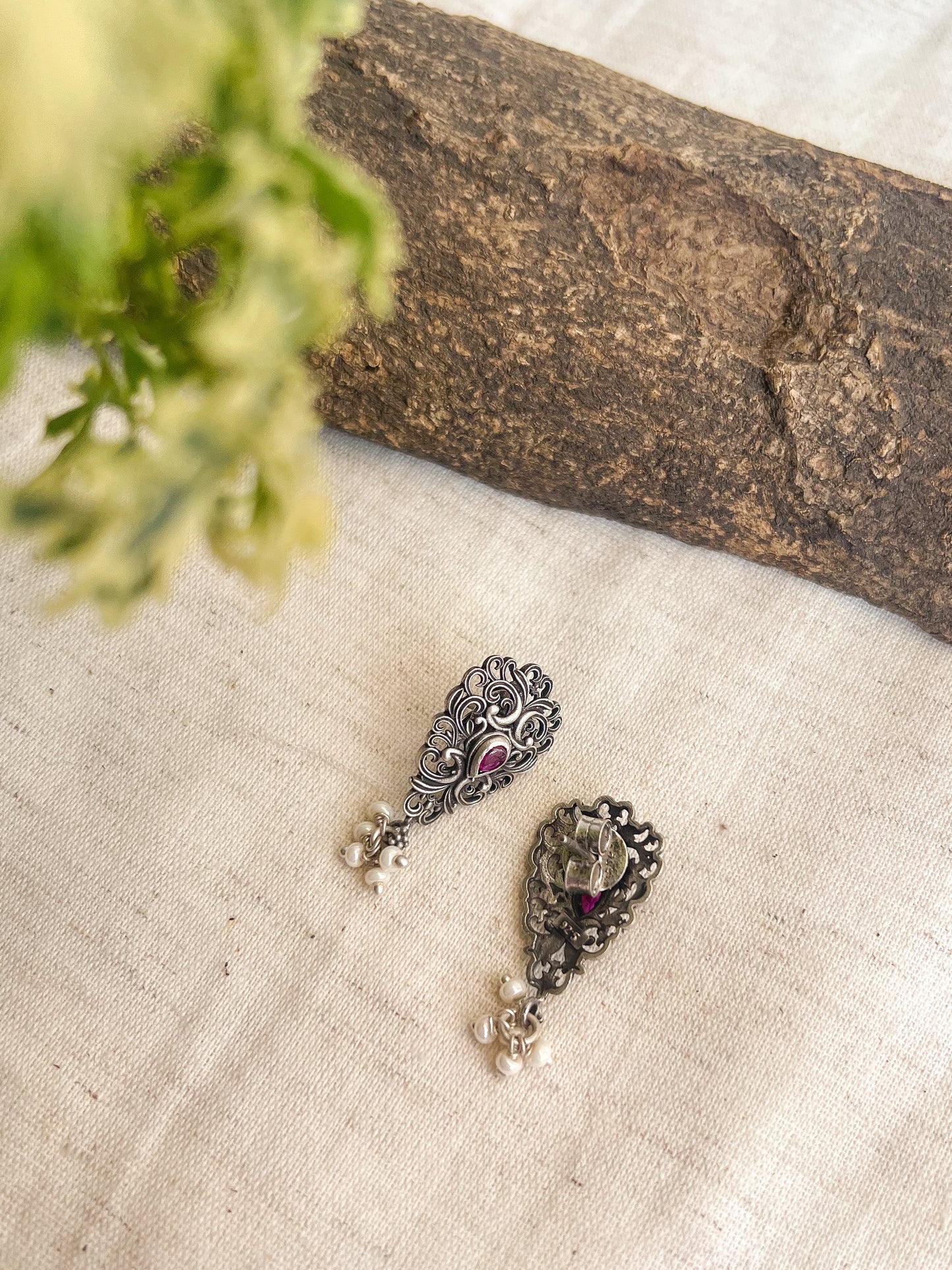 Lasya delicate studs in sterling silver with cluster pearl