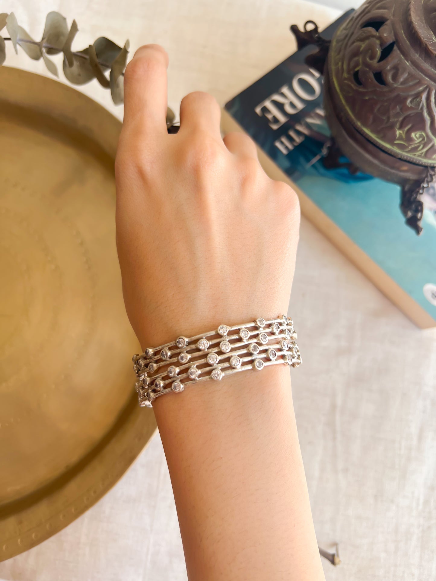 Tara mandal bangle in sterling silver with zircons (1pc)