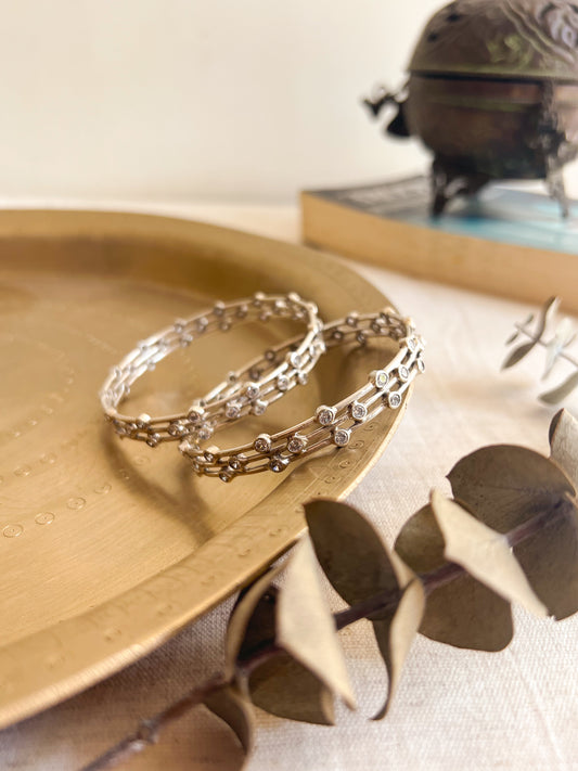 Tara mandal bangle in sterling silver with zircons (1pc)