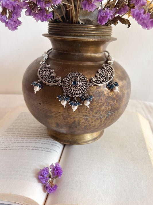 Parigul intricate choker in sterling silver with  blue sodaite stone