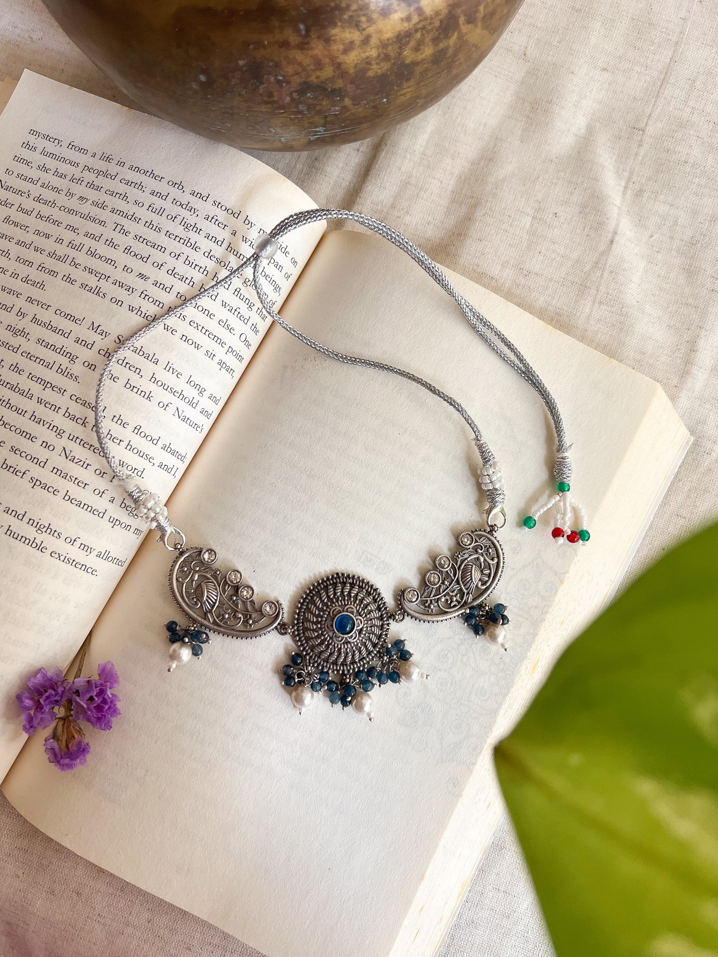 Parigul intricate choker in sterling silver with  blue sodaite stone