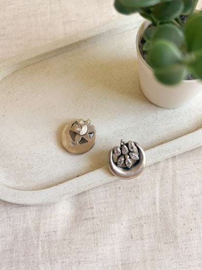 Chand phool silver studs with kundan detail