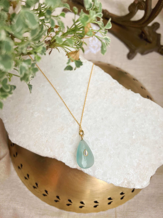 Boond gold plated silver neckchain with aquamarine stone