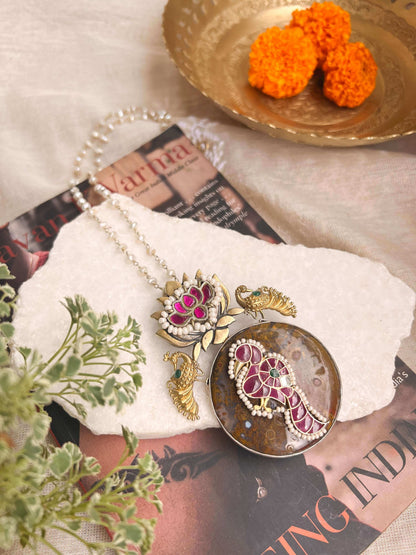 Raga gold plated silver pendant with tiger semi precious stone and pearl chain