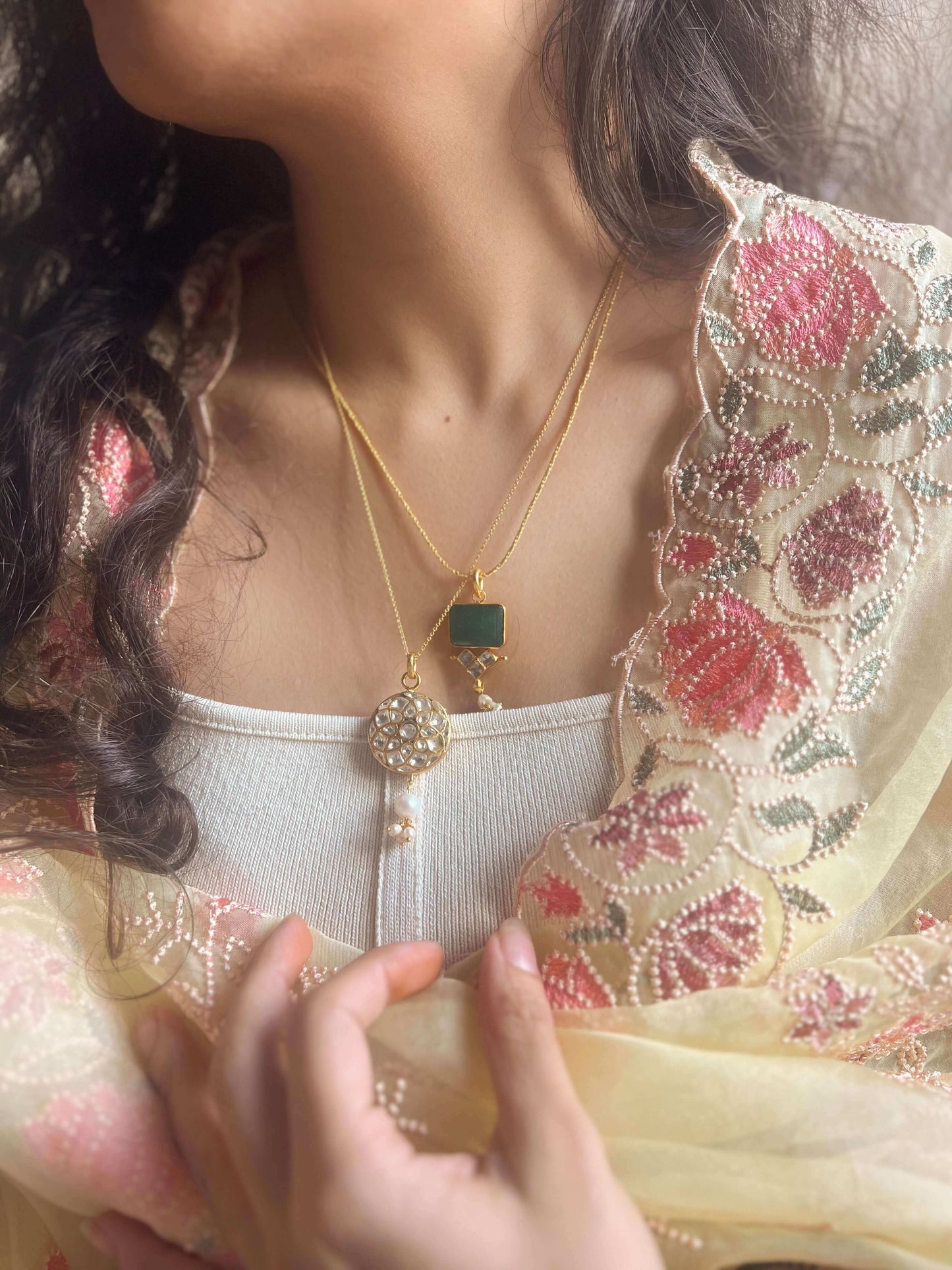 Siya gold plated pure silver pendant chain with green onyx and polki