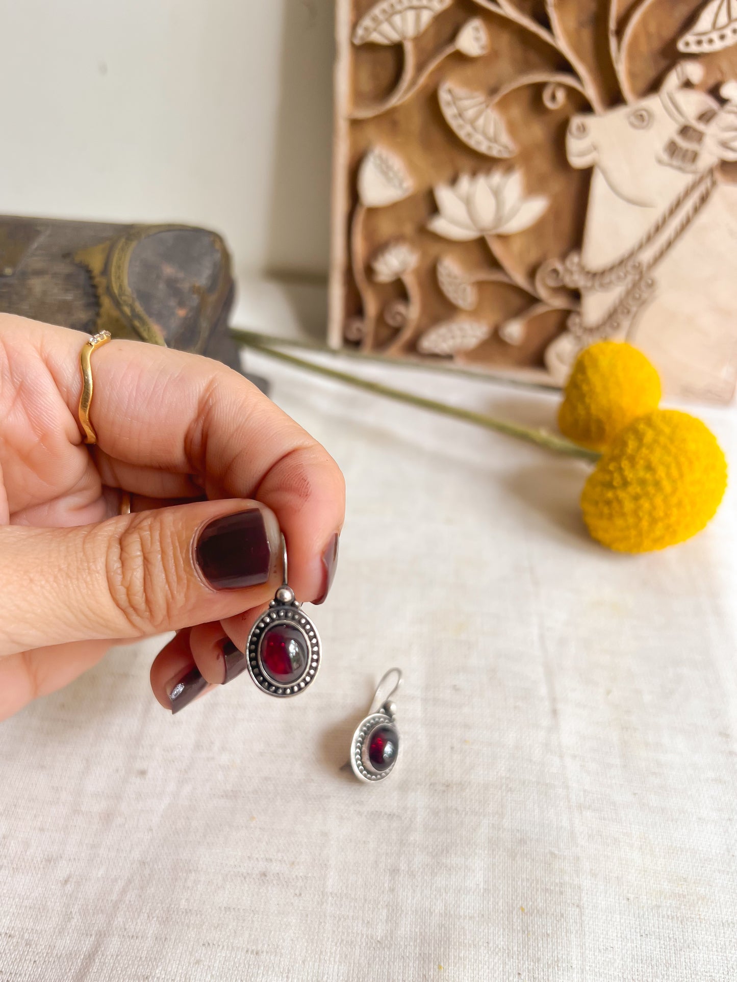 Ruha fish hooks with garnet stone