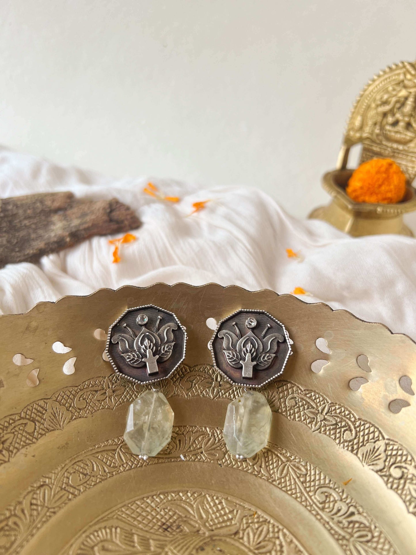 Pratika oxidised silver earring with jade stone
