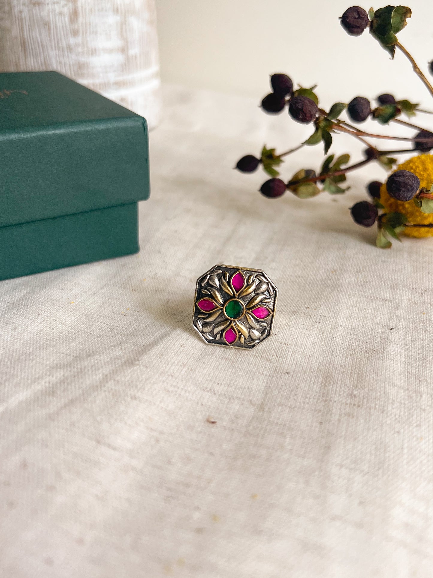 Saroja silver ring in dual tone (adjustable)