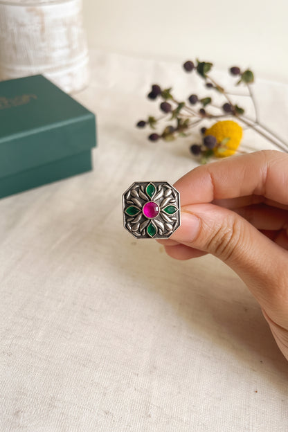 Saroja silver ring in dual tone (adjustable)