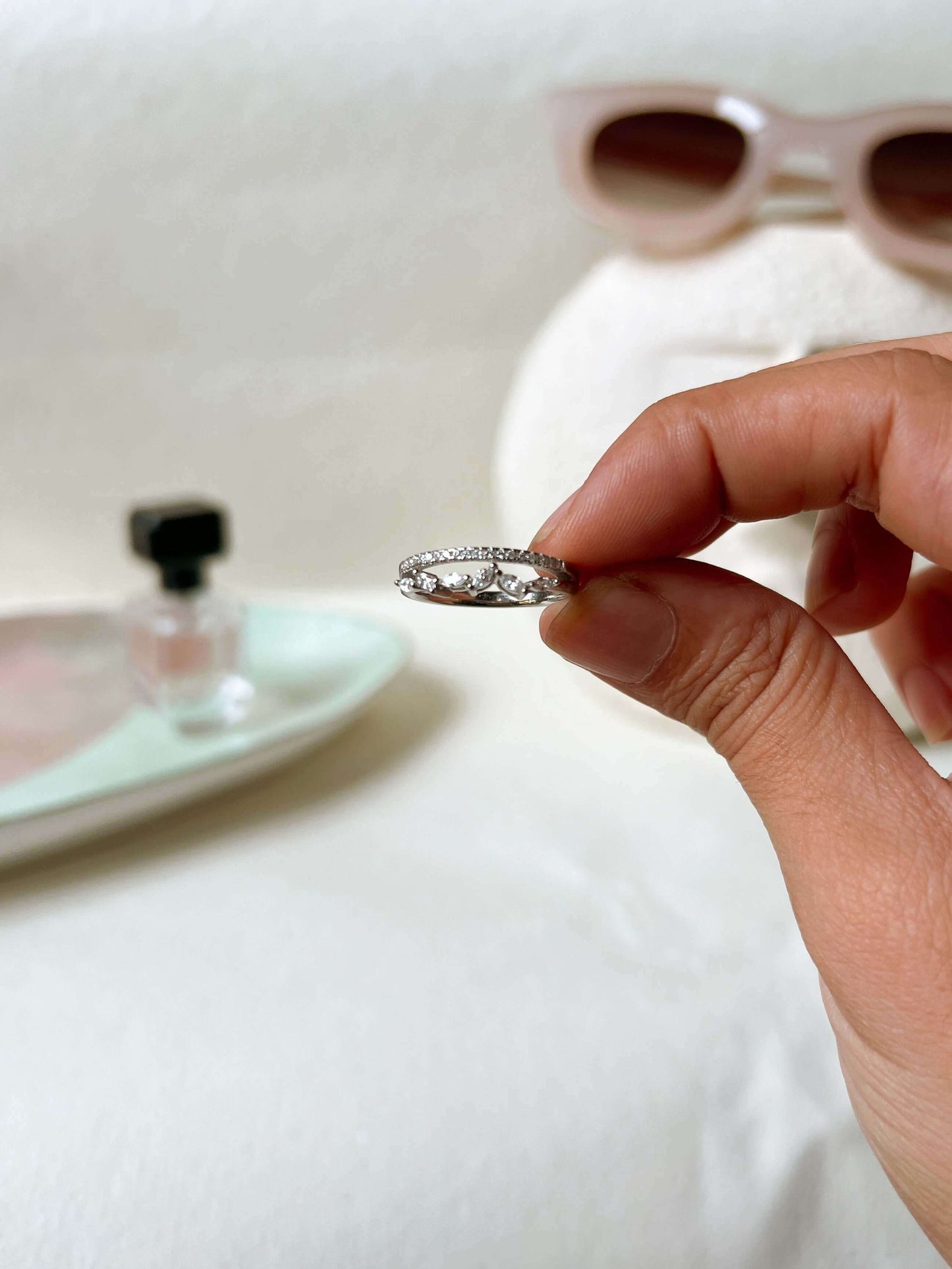 Maya silver ring with zircons