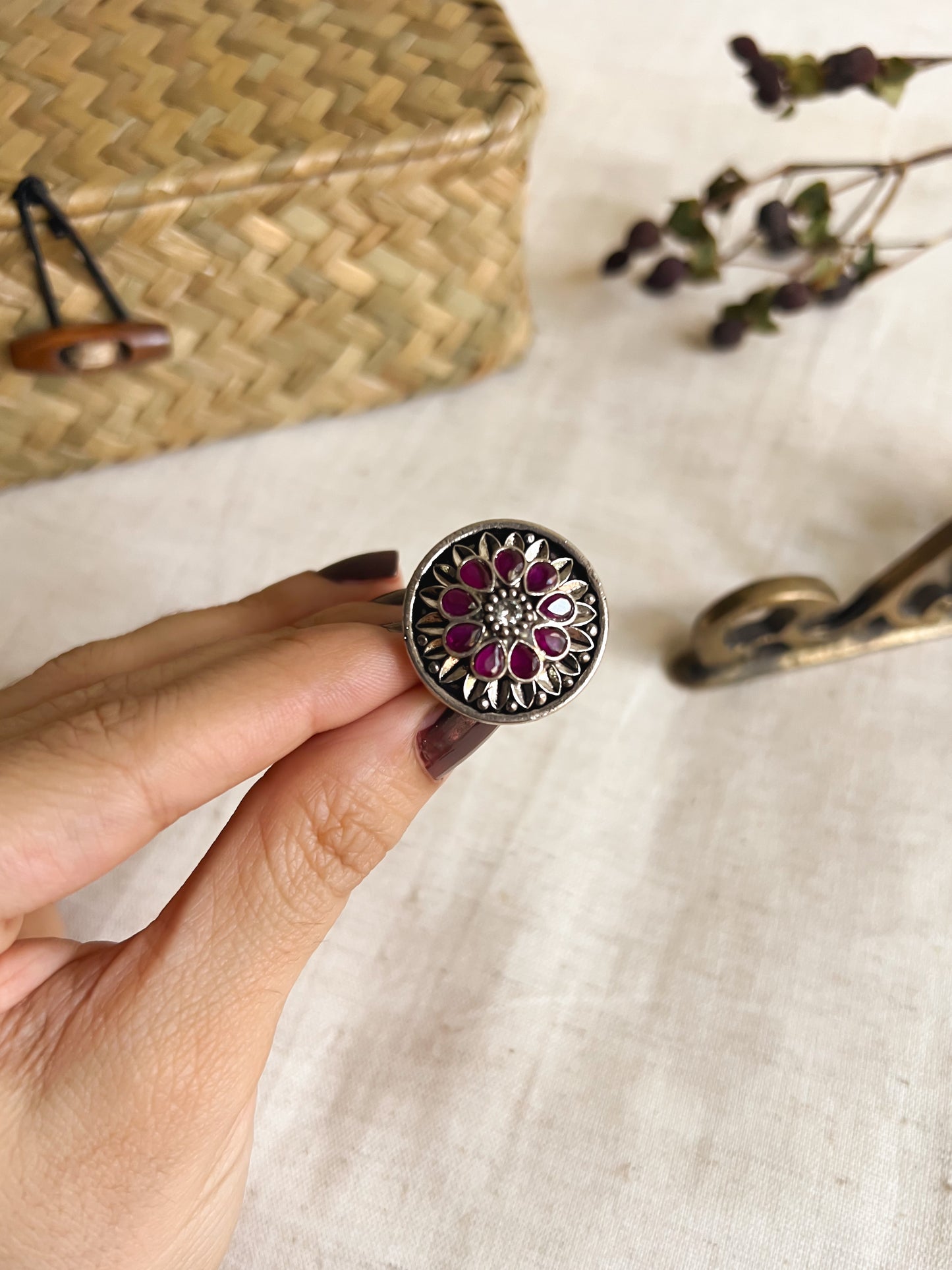 Rooha silver ring with pink onyx (adjustable)