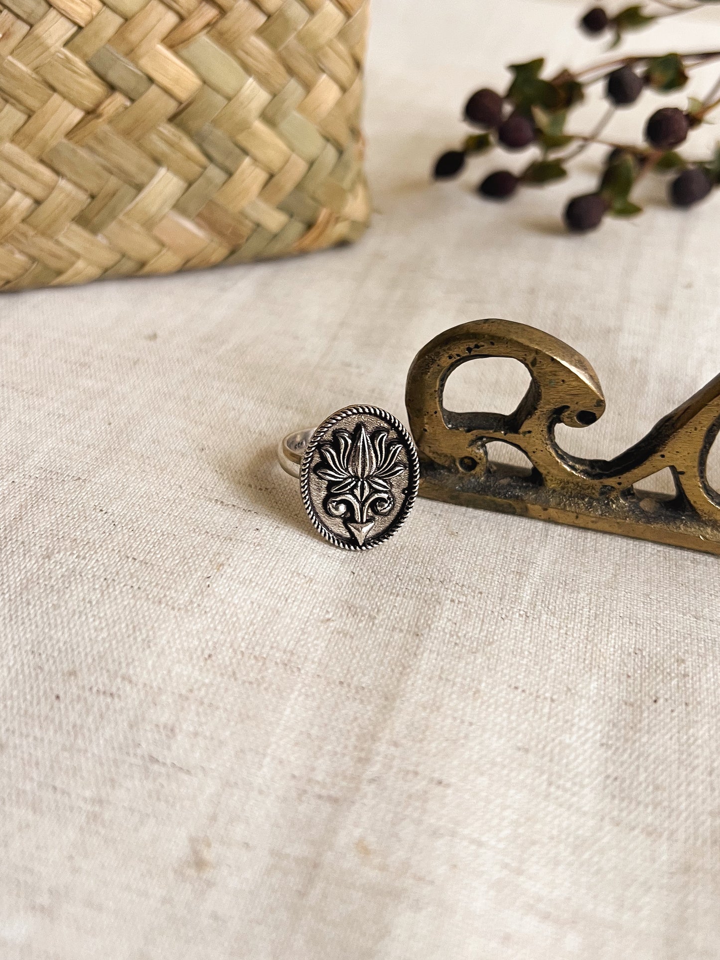 Zoya flower embossing ring in oxidised silver (adjustable)