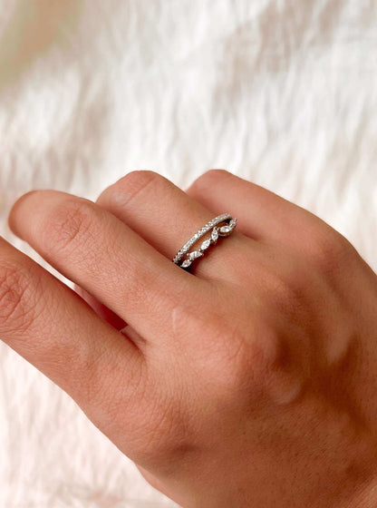 Maya silver ring with zircons