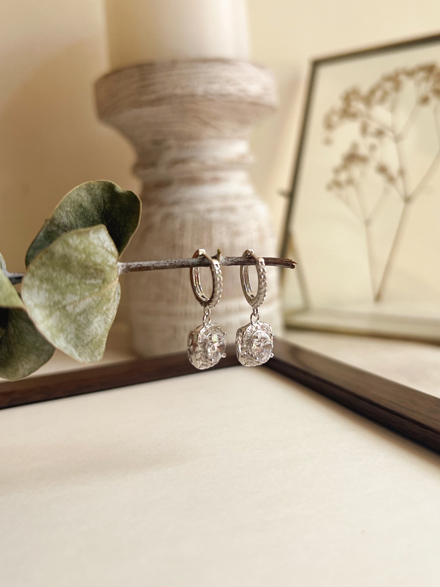 Aureate sterling silver drops with zircons