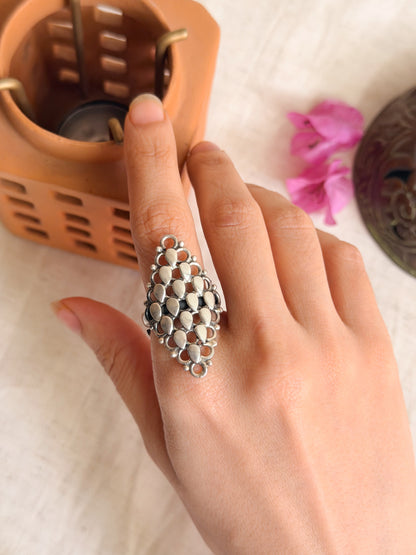 Manya oxidised silver ring (adjustable)