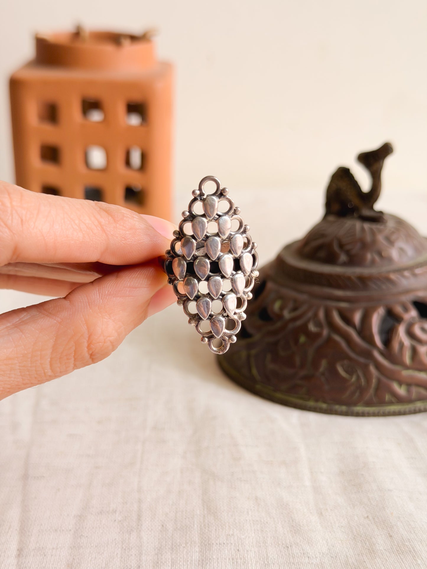 Manya oxidised silver ring (adjustable)