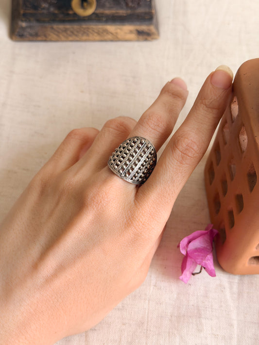 Jaal ring in sterling silver (size 10, 20mm dia)