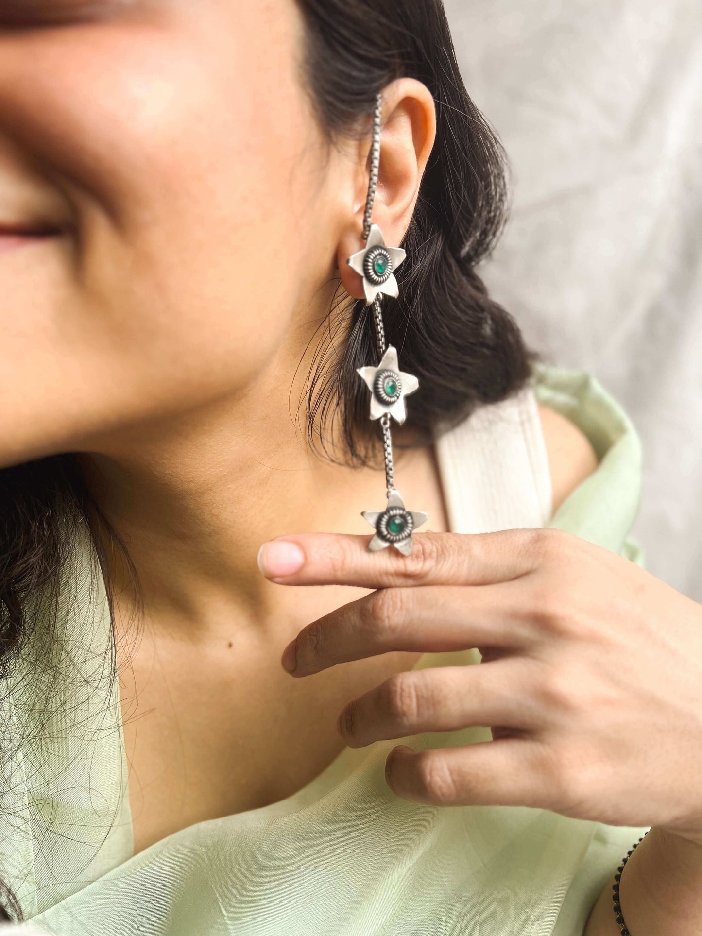 Taara oxidised silver shoulder duster with earchain