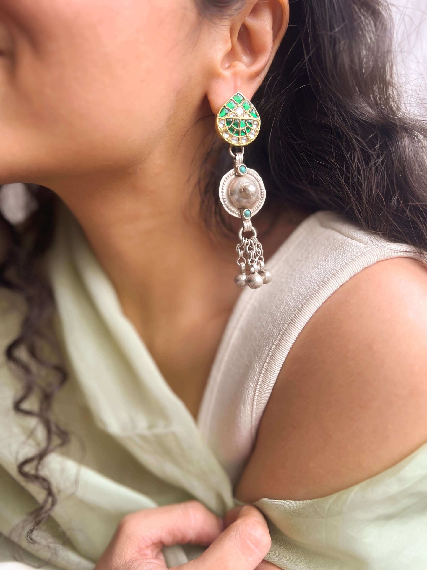 Daiwika dual tone silver earring with kundan