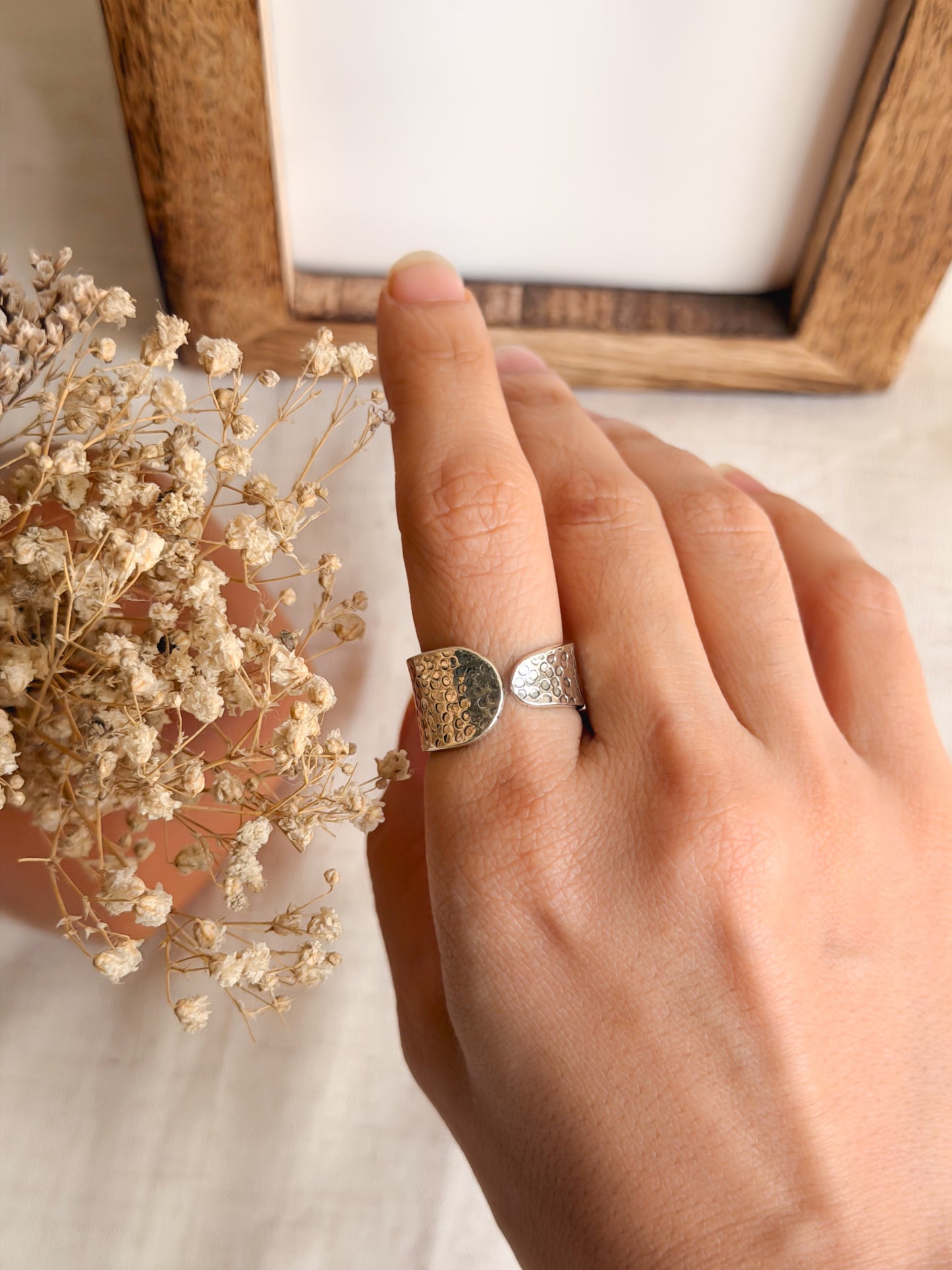 Hammered wrap ring in sterling silver (adjustable)
