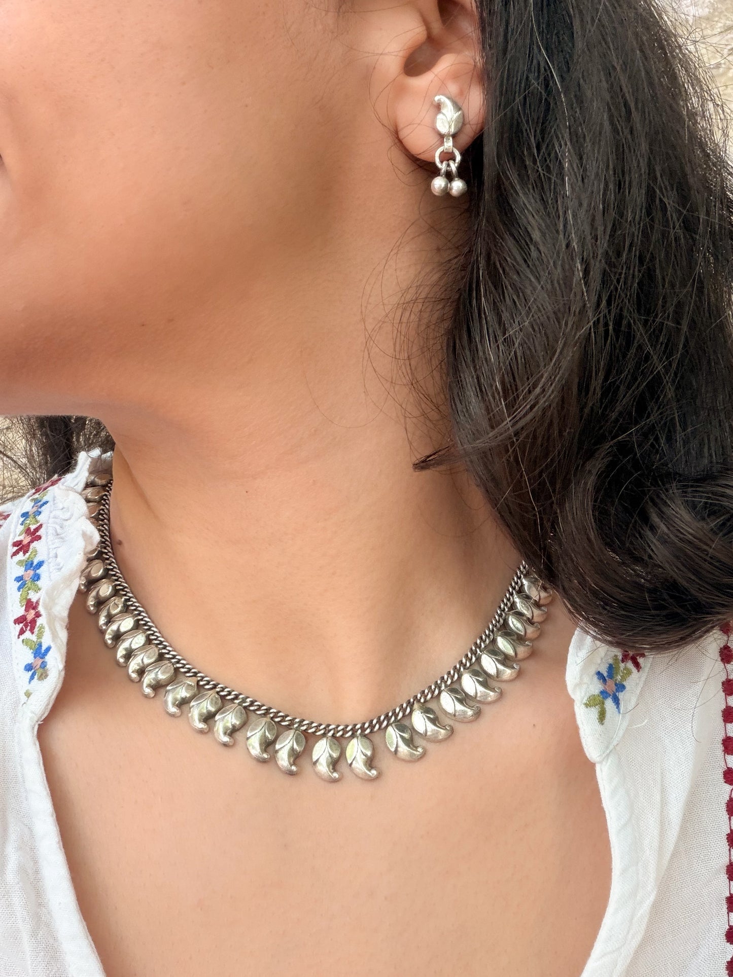 Ambi sterling silver necklace set with hook closure (with earrings)