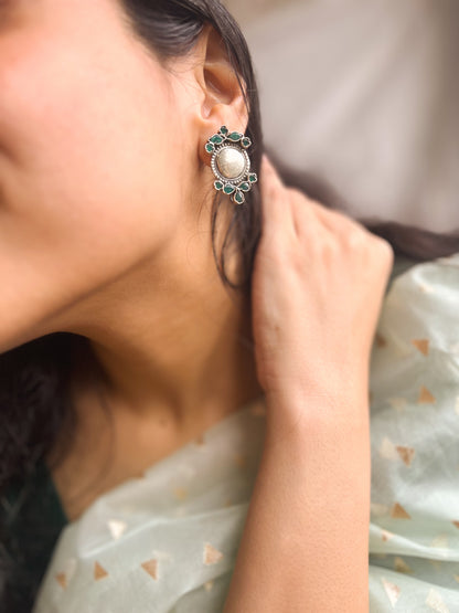 Vaidehi oxidised studs with emerald green onyx