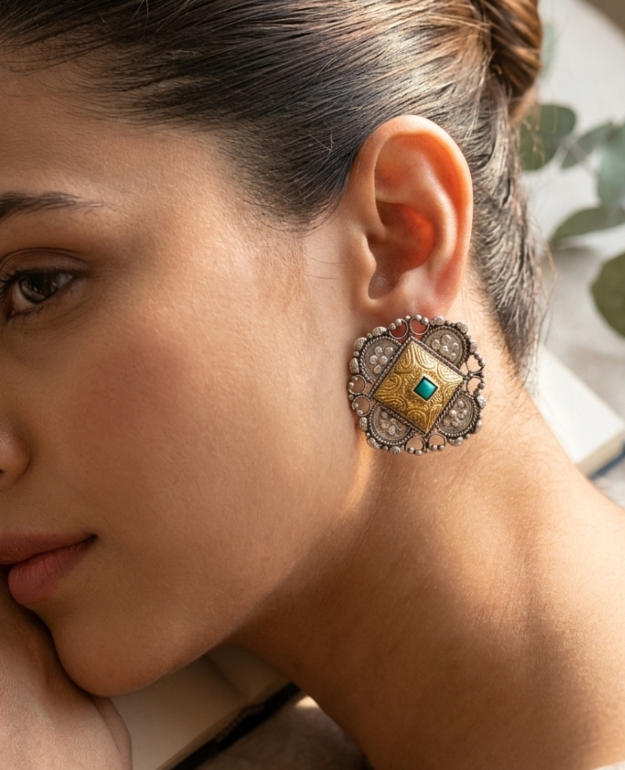 Aloka dual tone silver ear studs with firoza detail